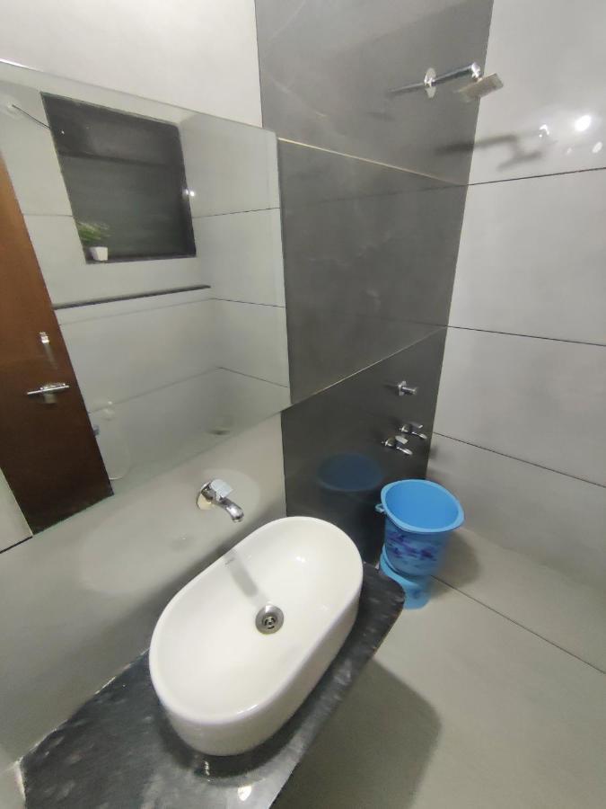 Hotel Sai Ssl Shirdi Exterior photo