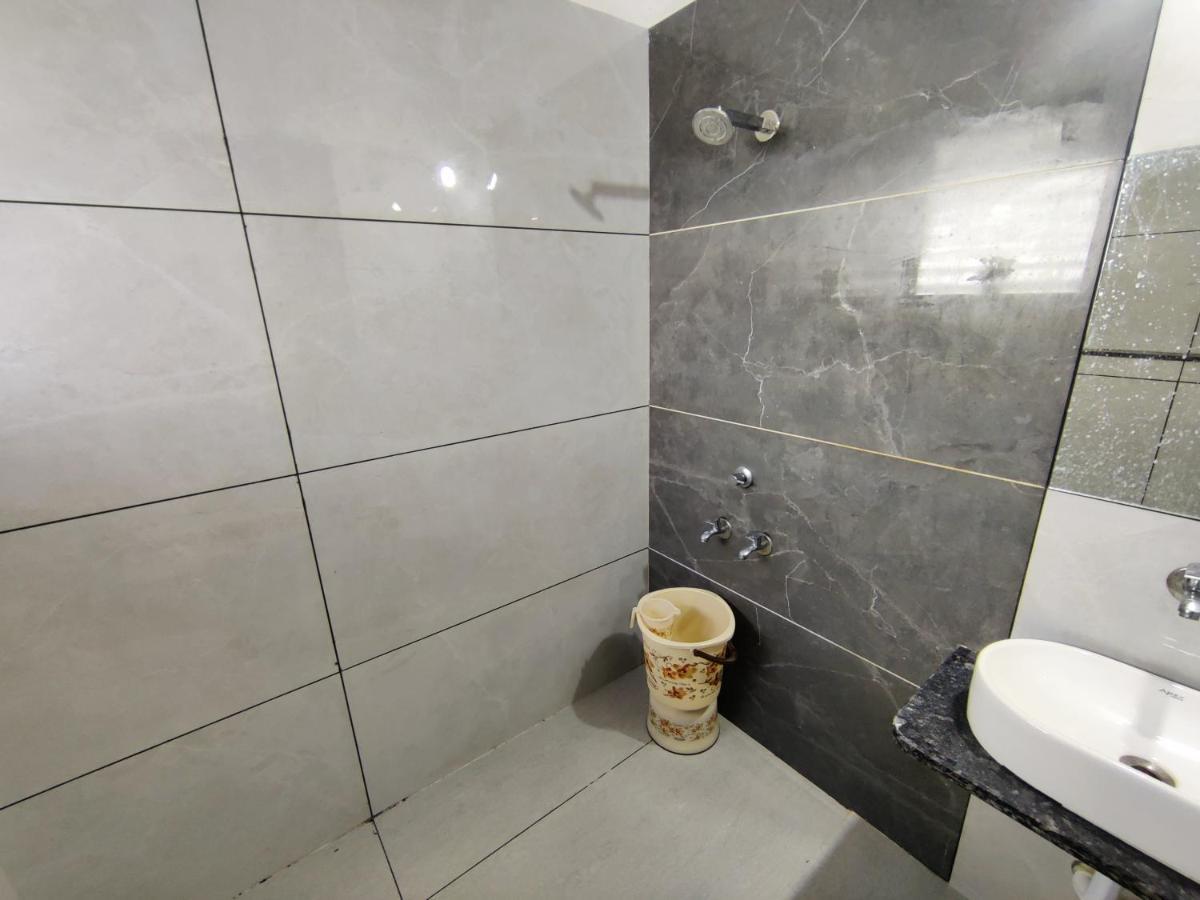 Hotel Sai Ssl Shirdi Exterior photo