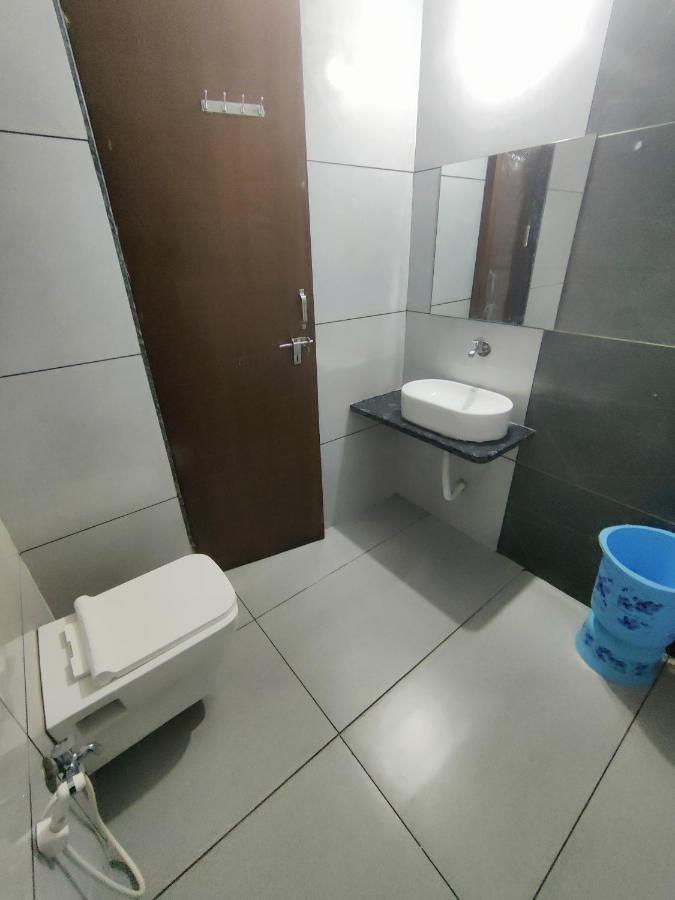 Hotel Sai Ssl Shirdi Exterior photo